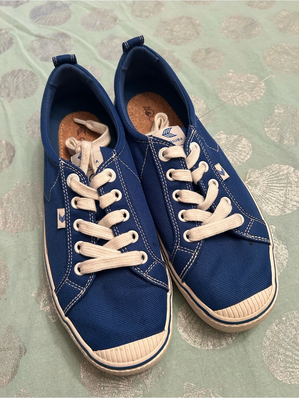 NWOT Cariuma 4Ocean Limited Edition Women’s Size 9 Blue Canvas Sneakers
